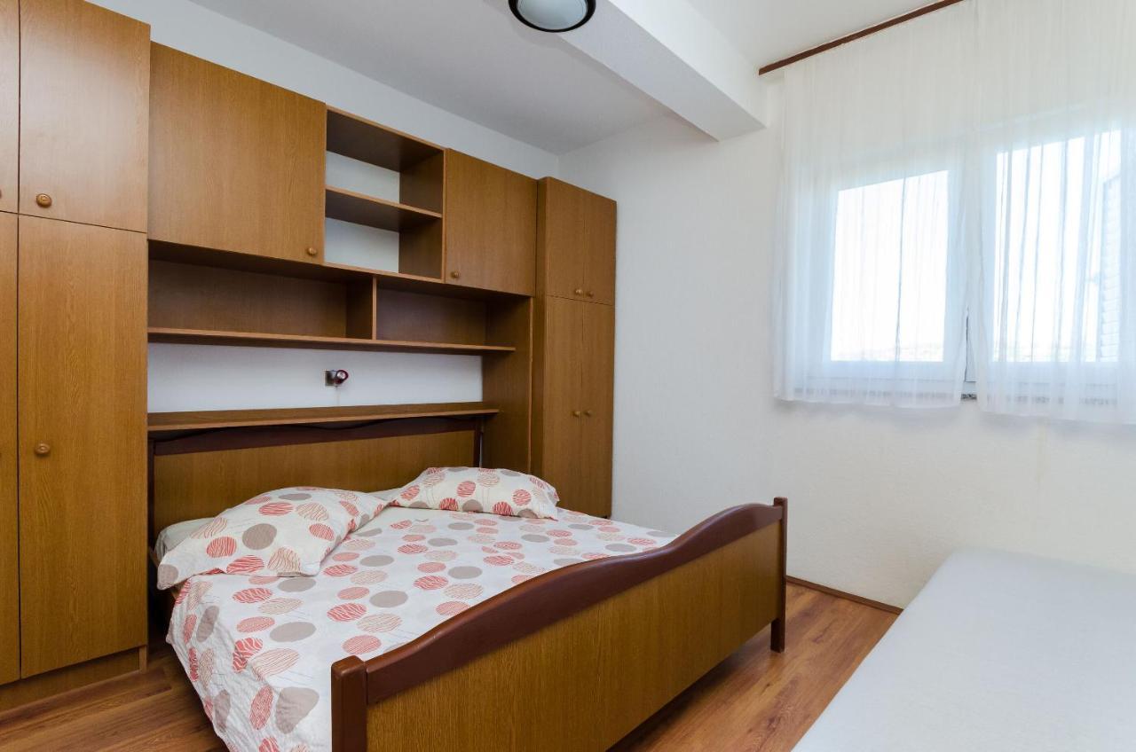 Apartments Anica J Lopar Esterno foto