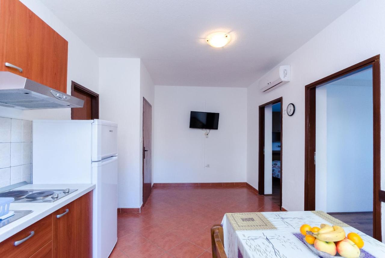 Apartments Anica J Lopar Esterno foto